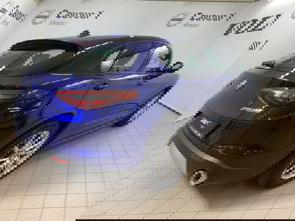 Alfa Romeo Stelvio usata a Ferrara (9)