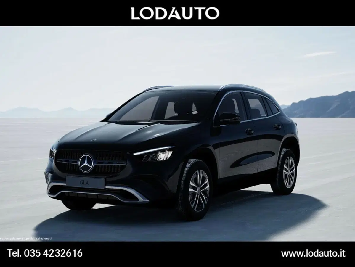 Mercedes-Benz GLA SUV nuova a Bergamo