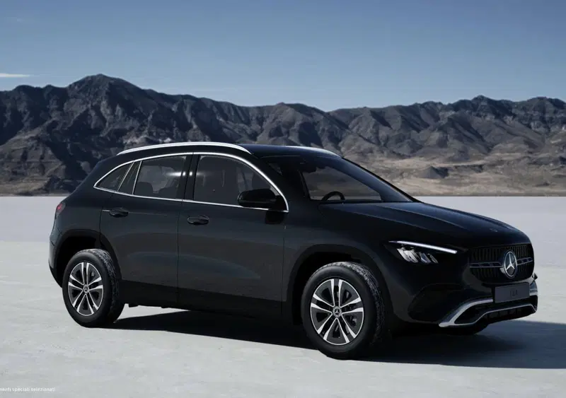Mercedes-Benz GLA SUV nuova a Bergamo (4)