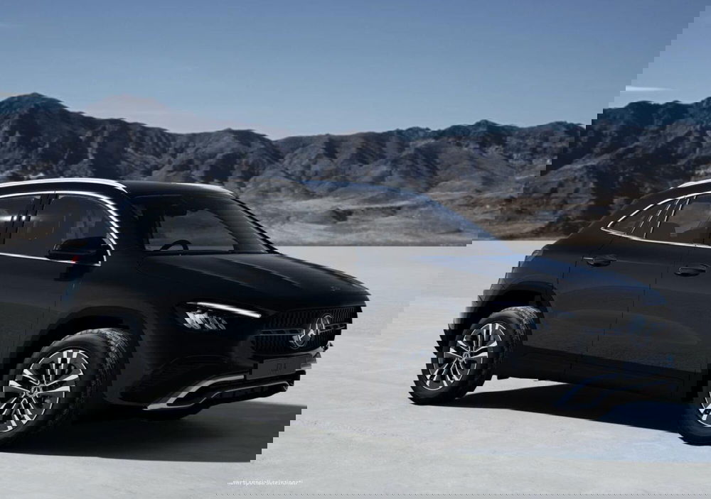 Mercedes-Benz GLA SUV nuova a Bergamo (4)