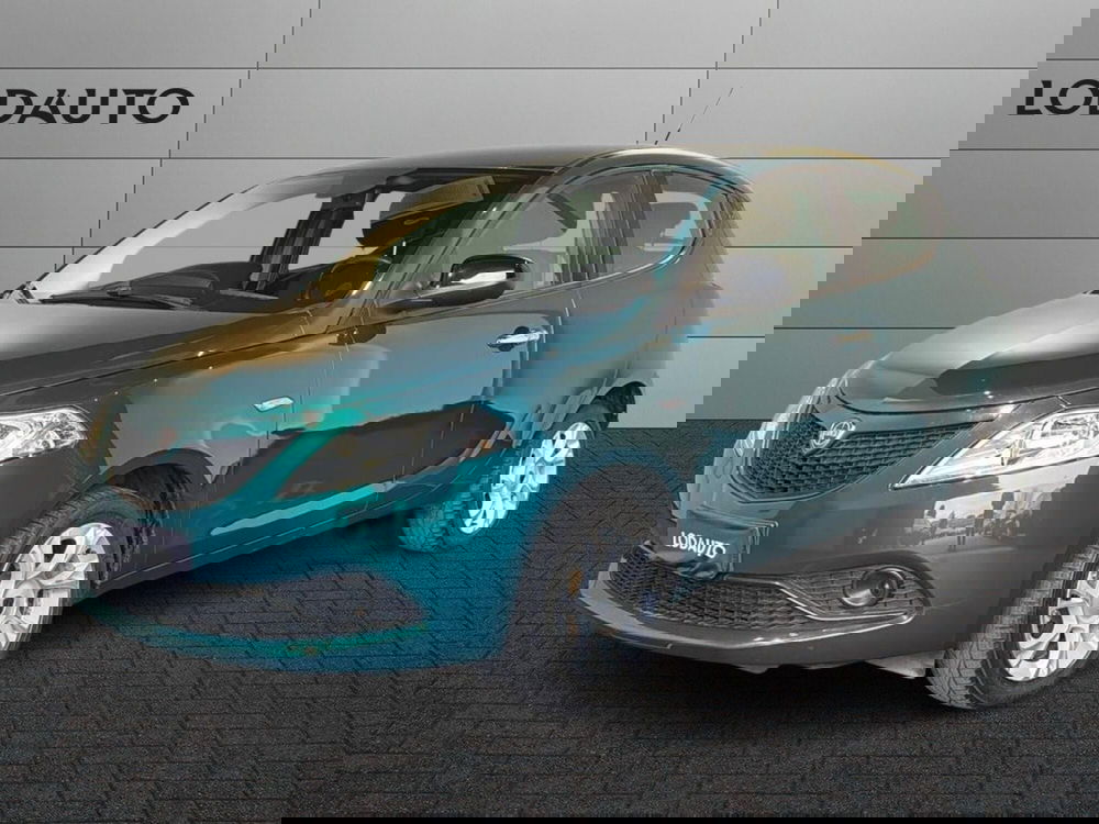 Lancia Ypsilon usata a Bergamo