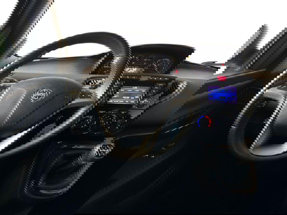 Lancia Ypsilon usata a Bergamo (11)