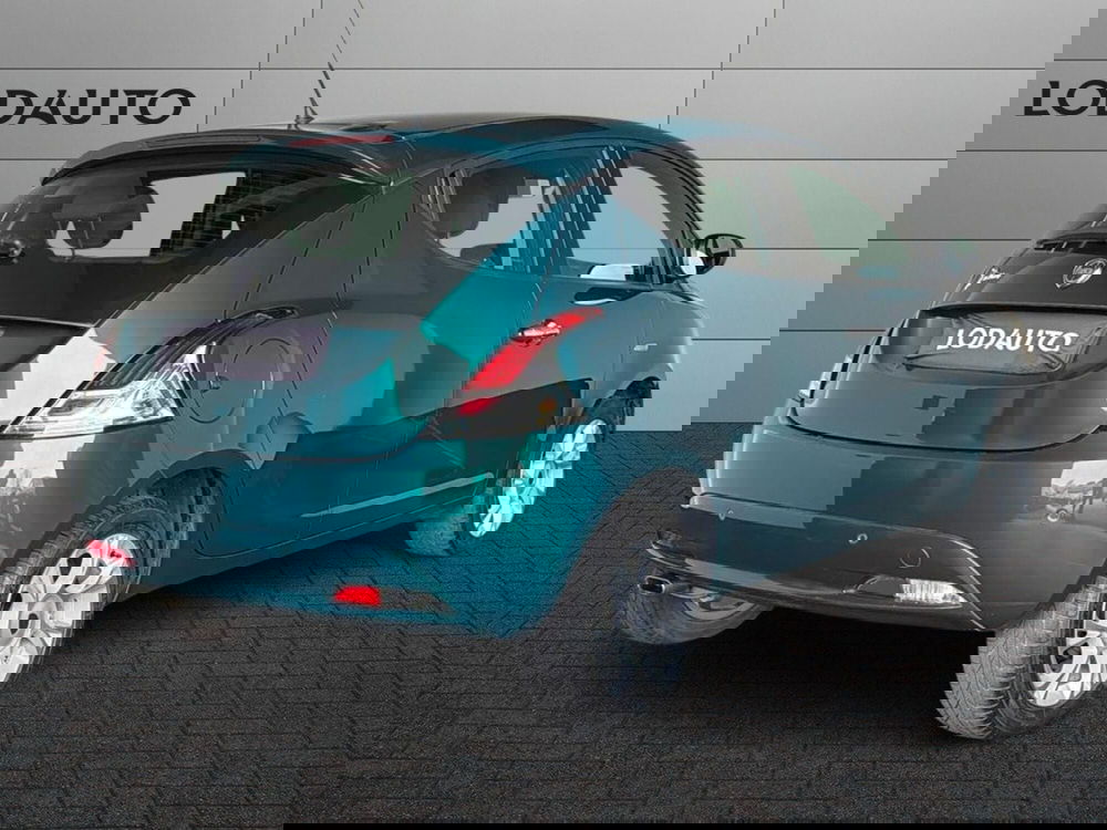 Lancia Ypsilon usata a Bergamo (2)