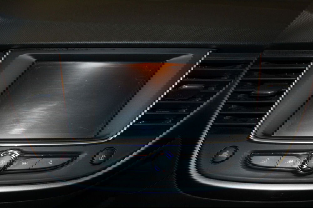 Opel Crossland X usata a Cremona (12)