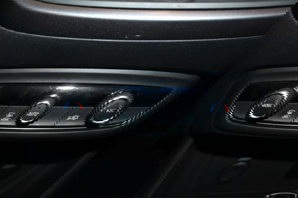 Opel Crossland X usata a Cremona (13)