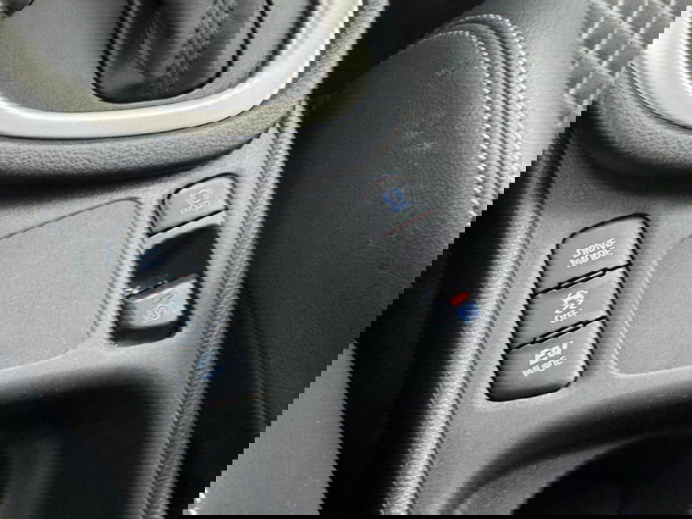 Mazda Mazda2 Hybrid usata a Como (18)