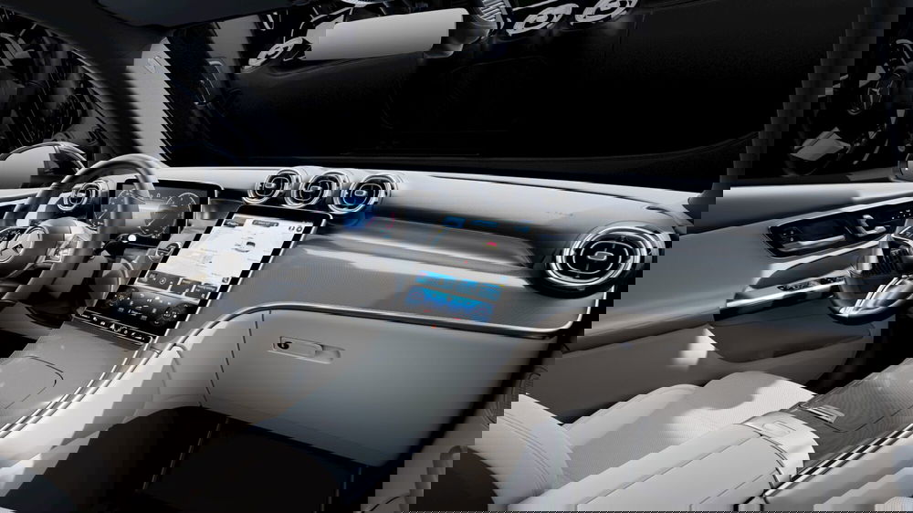 Mercedes-Benz GLC nuova a Milano (5)
