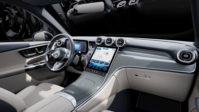 Mercedes-Benz GLC nuova a Milano (5)