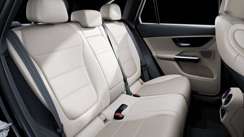 Mercedes-Benz GLC nuova a Milano (6)