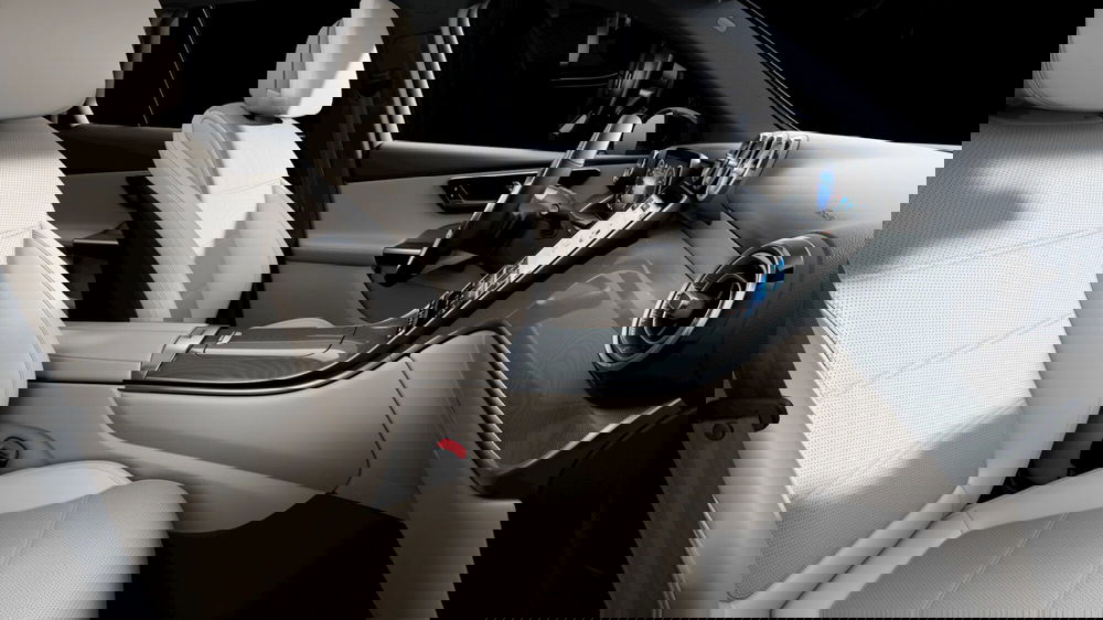 Mercedes-Benz GLC nuova a Milano (7)