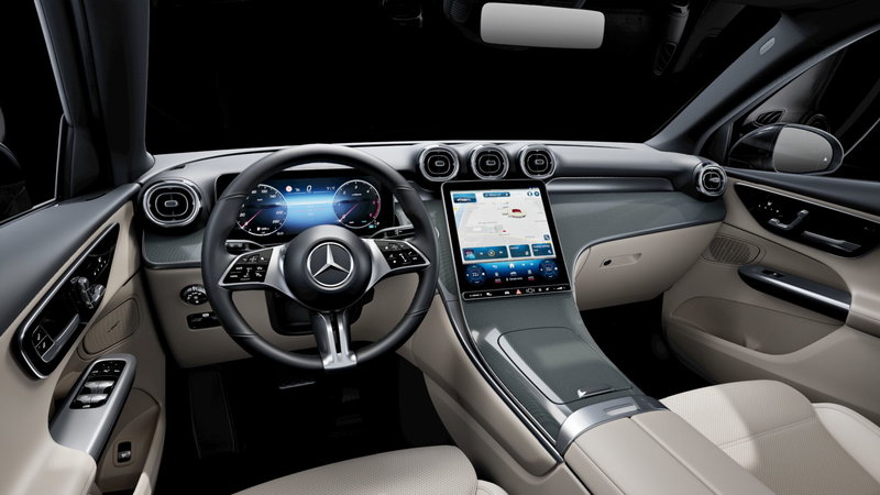 Mercedes-Benz GLC nuova a Milano (8)