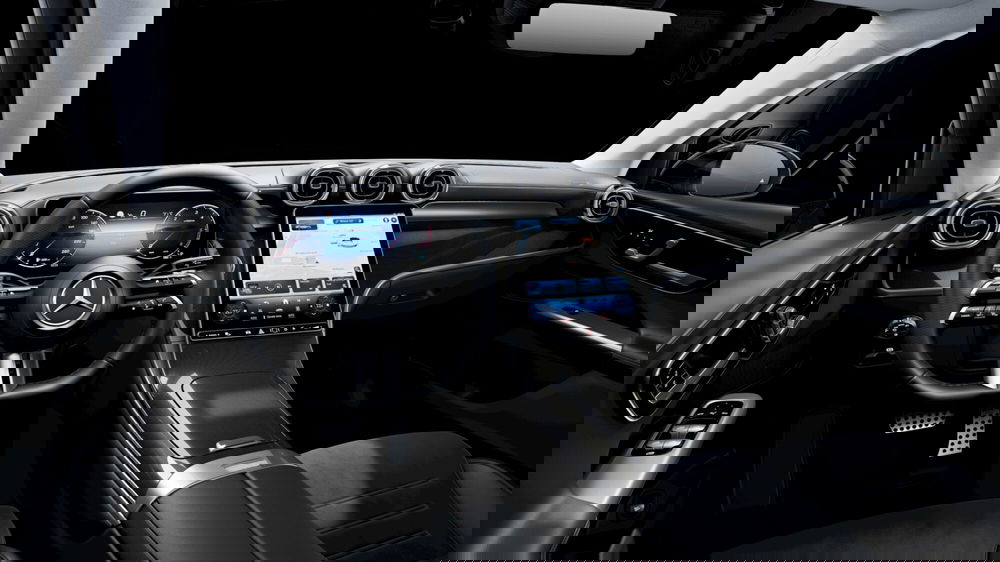 Mercedes-Benz GLC nuova a Milano (5)