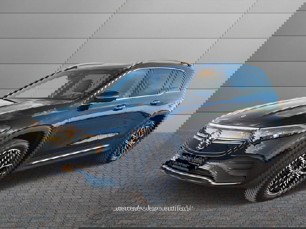 Mercedes-Benz EQB usata a Bari