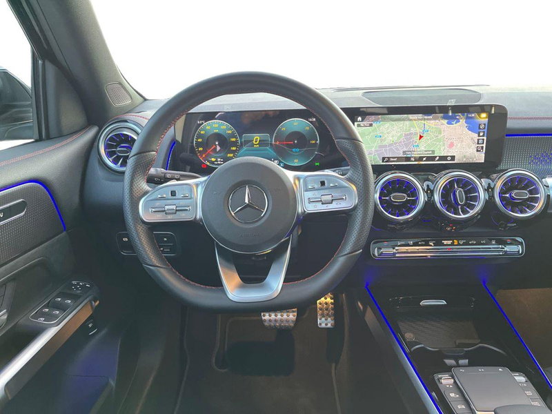 Mercedes-Benz EQB usata a Bari (11)