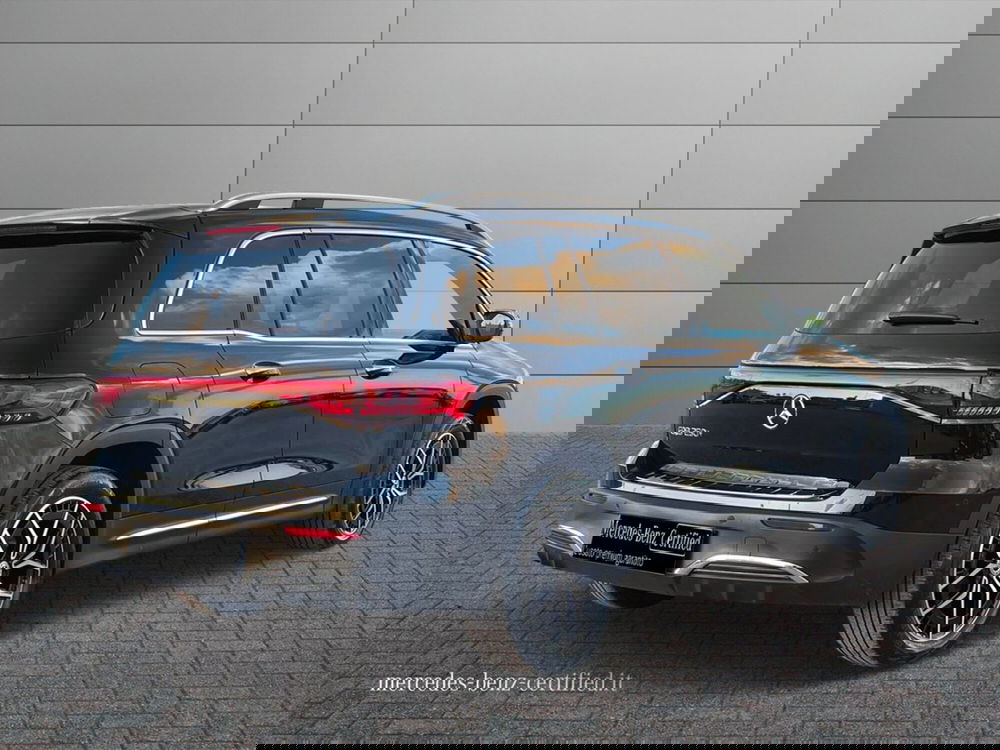 Mercedes-Benz EQB usata a Bari (2)