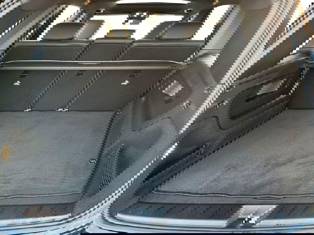 Mercedes-Benz EQB usata a Bari (8)