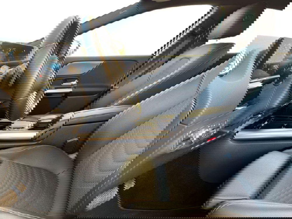 Mercedes-Benz GLA SUV usata a Bari (10)