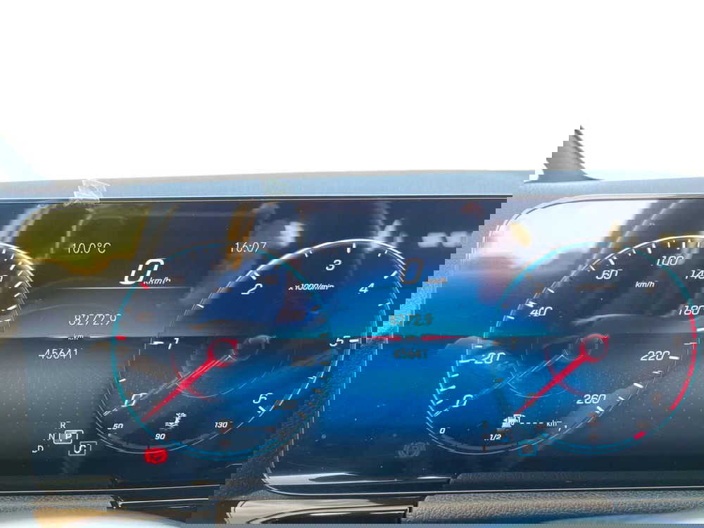 Mercedes-Benz GLA SUV usata a Bari (13)