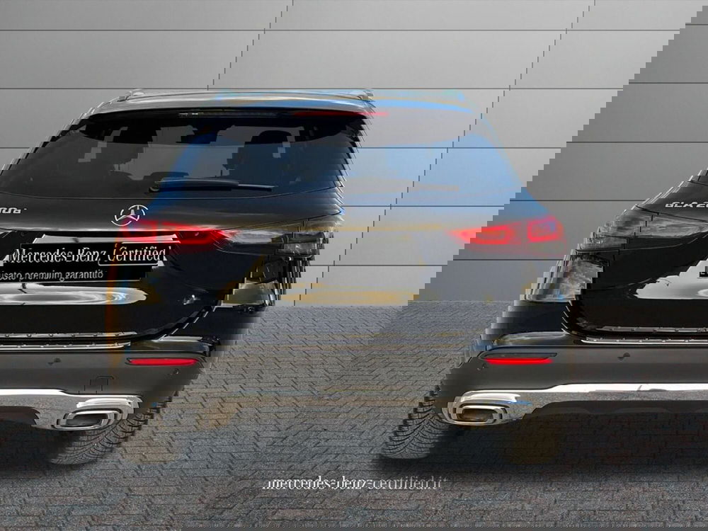 Mercedes-Benz GLA SUV usata a Bari (4)