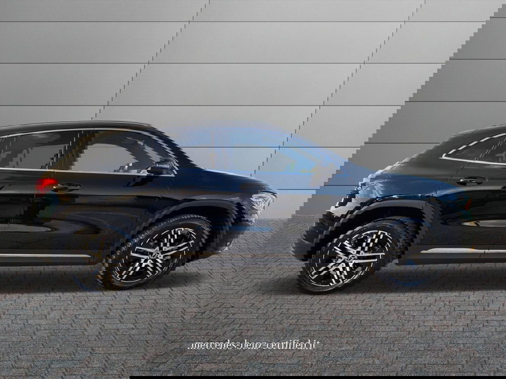 Mercedes-Benz GLA SUV usata a Bari (5)