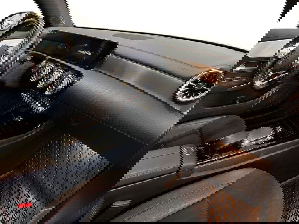 Mercedes-Benz CLA usata a Bari (9)