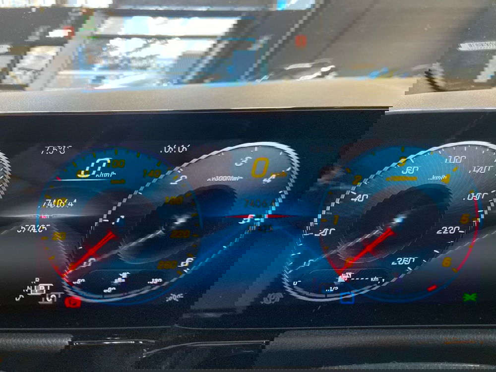 Mercedes-Benz GLA SUV usata a Milano (13)