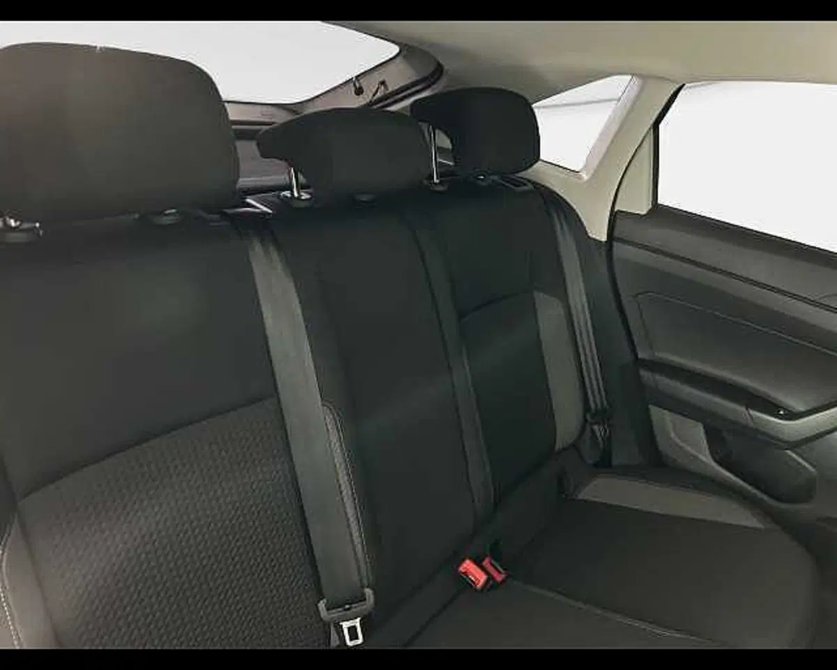 Volkswagen Taigo usata a Roma (9)