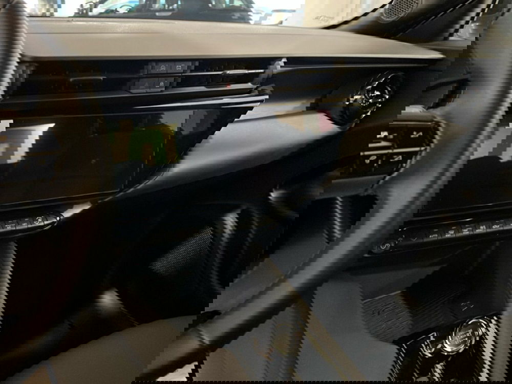 Alfa Romeo Junior nuova a Pisa (13)