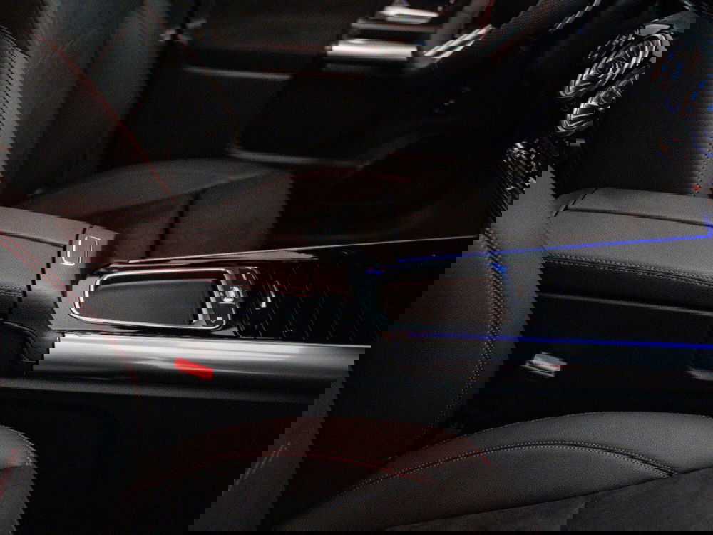 Mercedes-Benz GLA SUV nuova a Macerata (18)