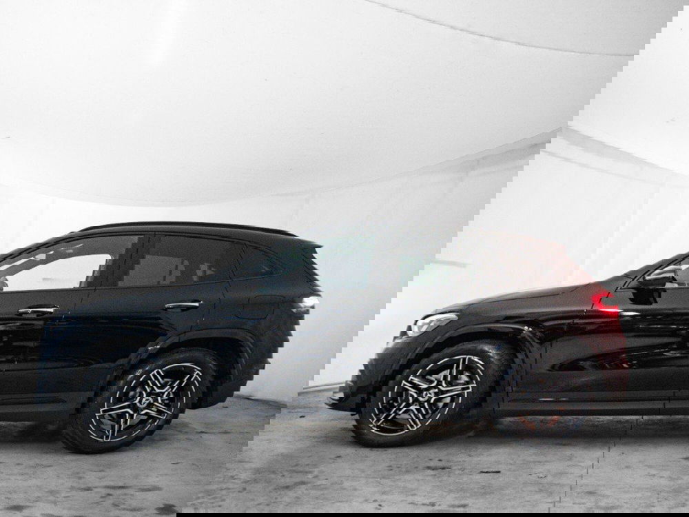 Mercedes-Benz GLA SUV nuova a Macerata (5)