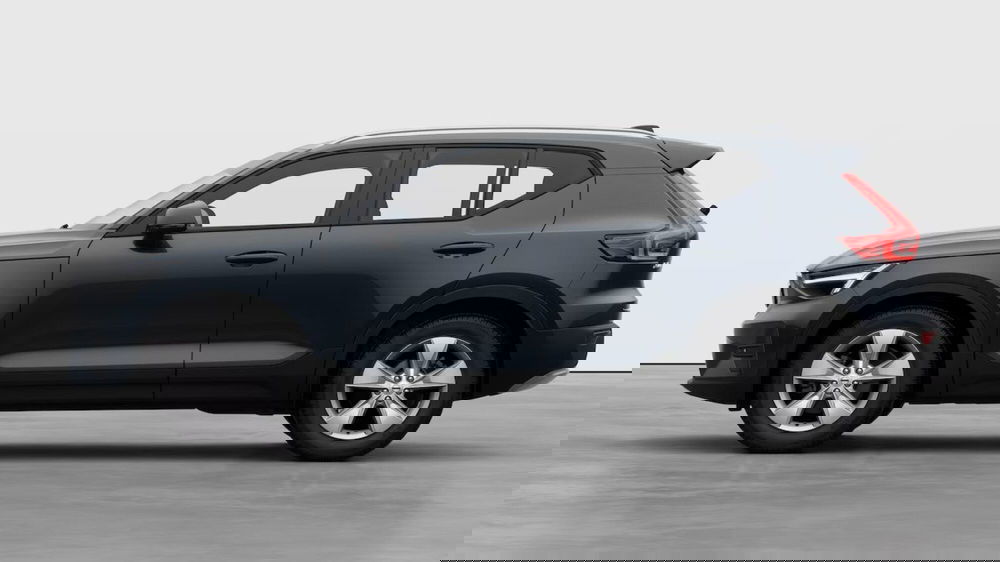 Volvo XC40 nuova a Como (2)