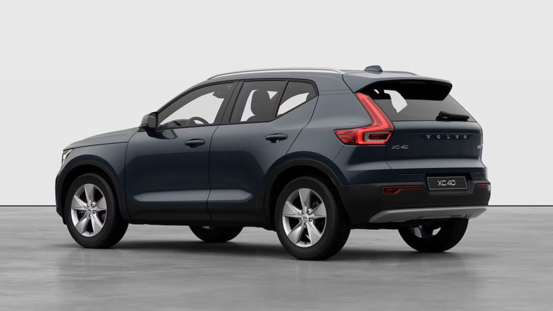 Volvo XC40 nuova a Como (3)