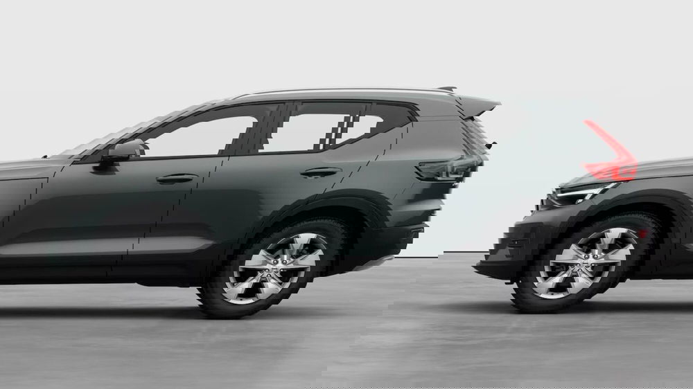 Volvo XC40 nuova a Como (4)