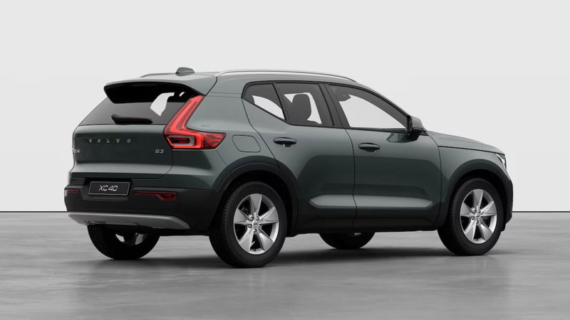 Volvo XC40 nuova a Como (7)
