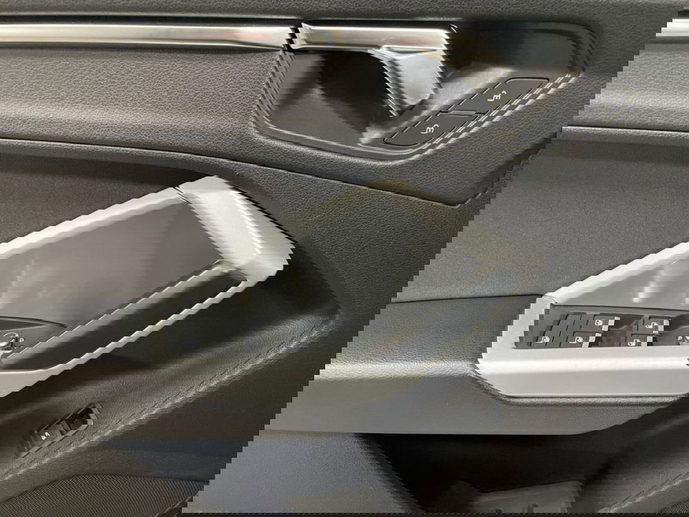 Audi Q3 Sportback usata a Macerata (17)