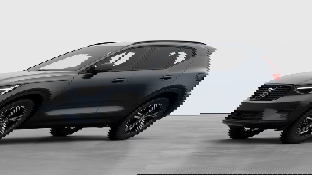 Volvo XC40 nuova a Como