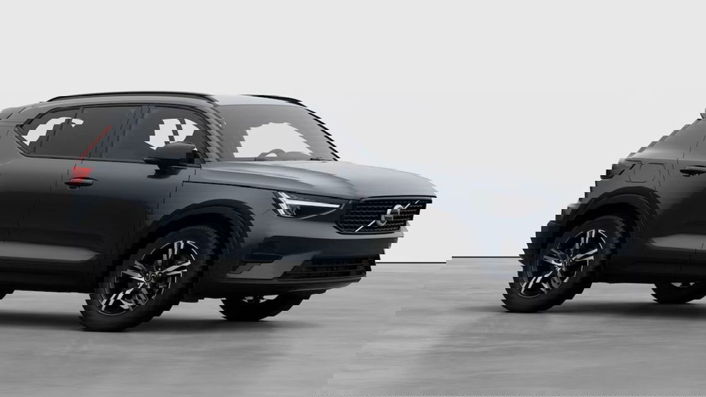 Volvo XC40 nuova a Como (3)