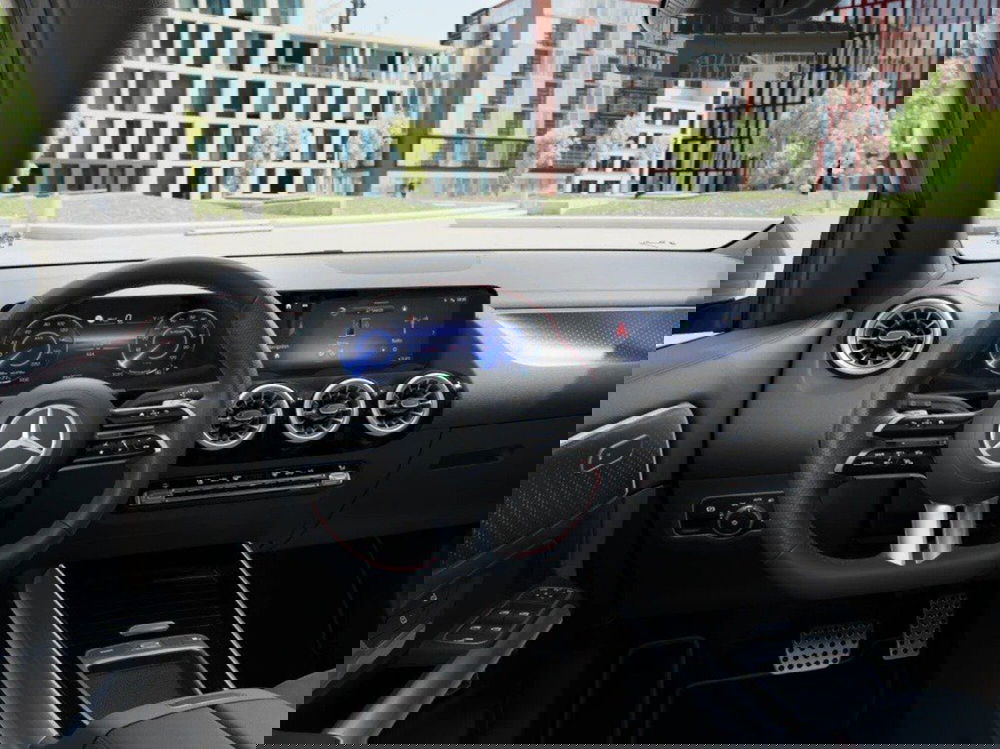 Mercedes-Benz EQA nuova a Ancona (9)