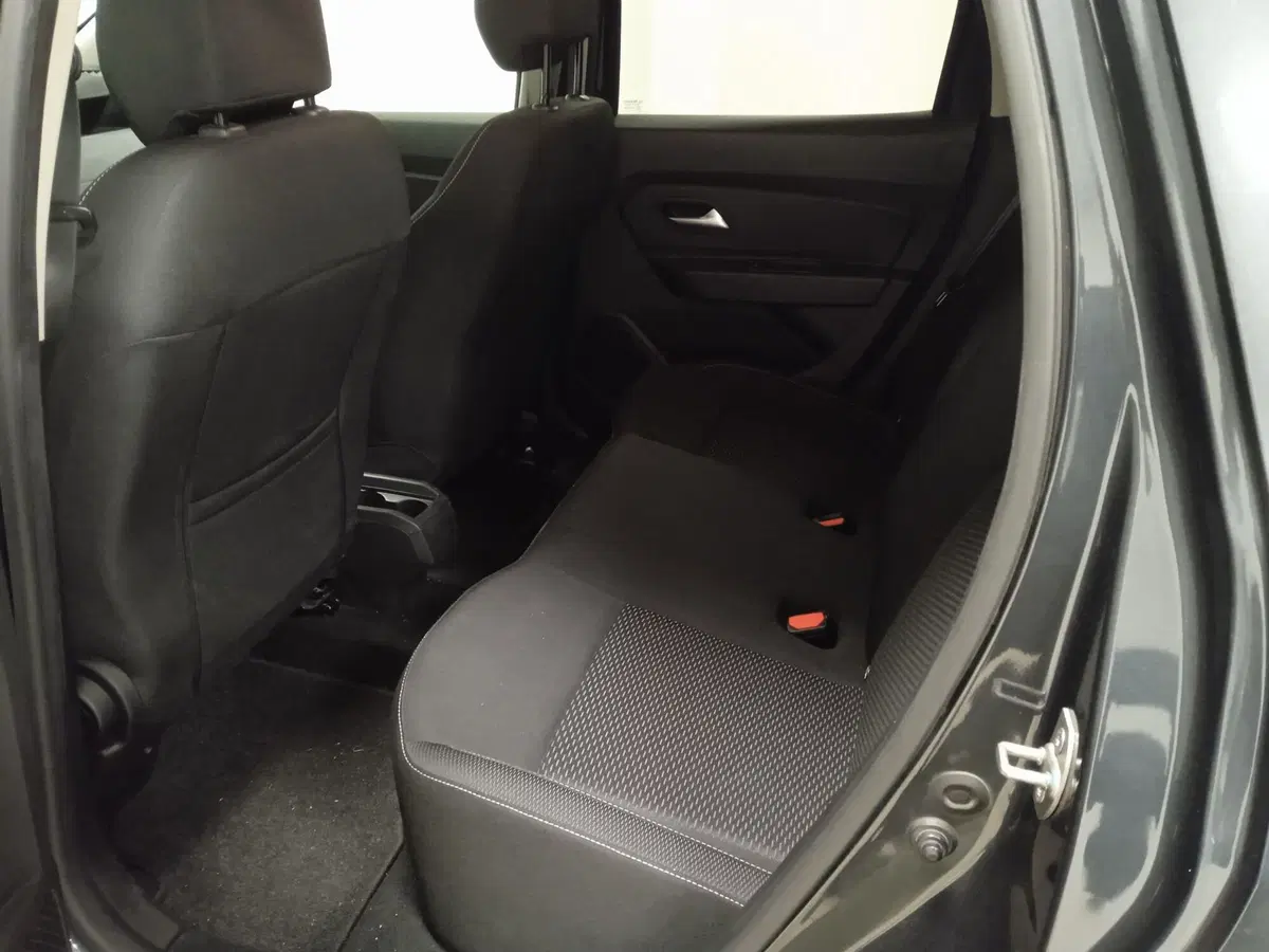 Dacia Duster usata a Torino (7)