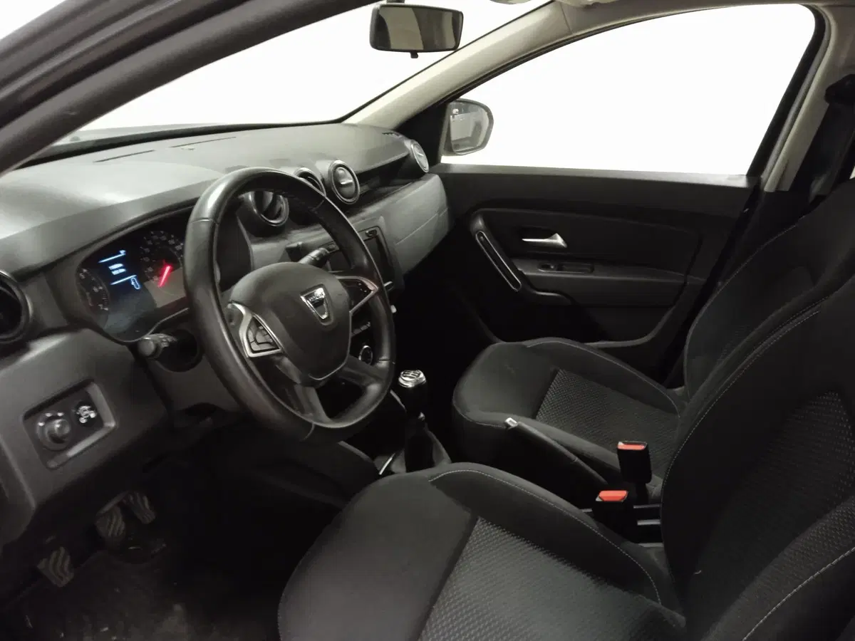 Dacia Duster usata a Torino (9)
