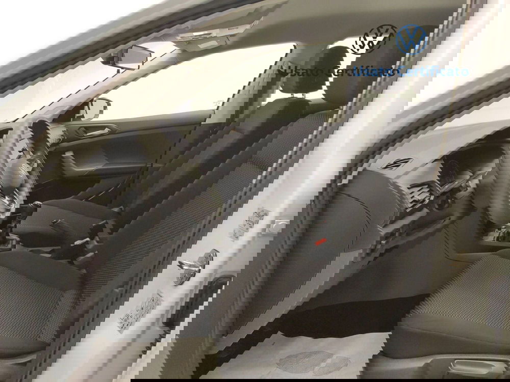 Volkswagen T-Cross usata a Avellino (16)