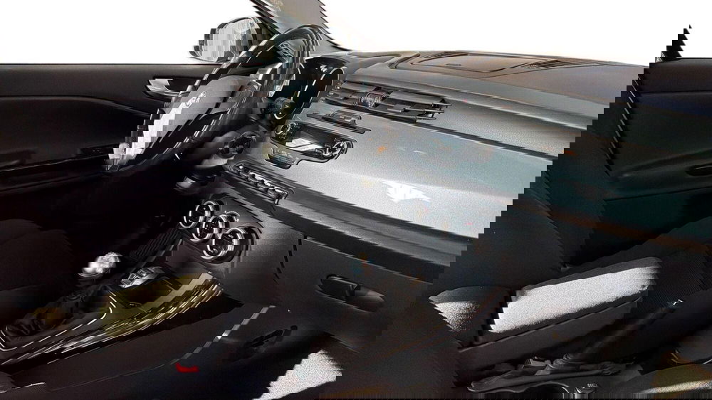 Alfa Romeo Giulietta usata a Treviso (10)