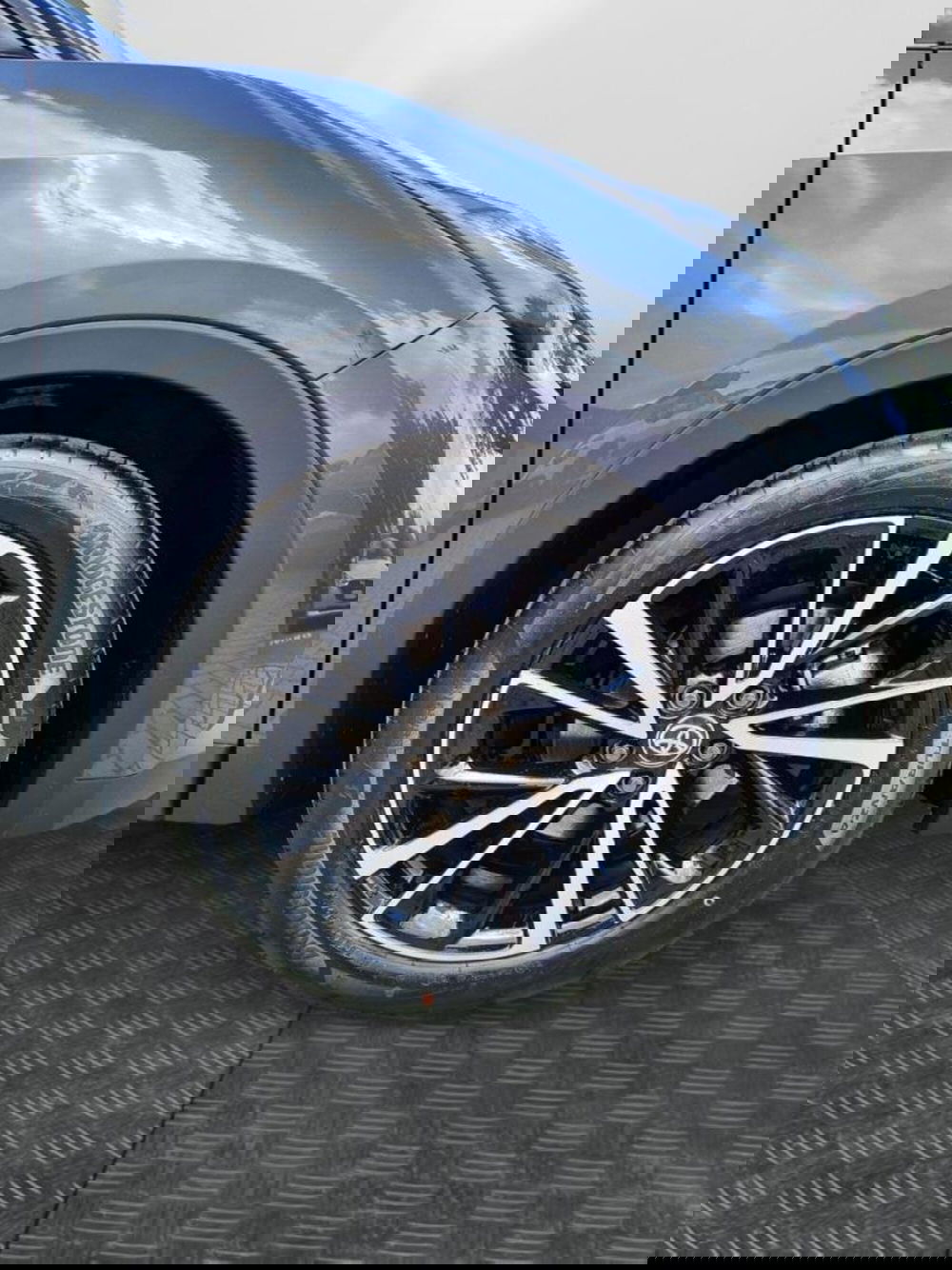 Toyota Toyota C-HR nuova a Perugia (13)