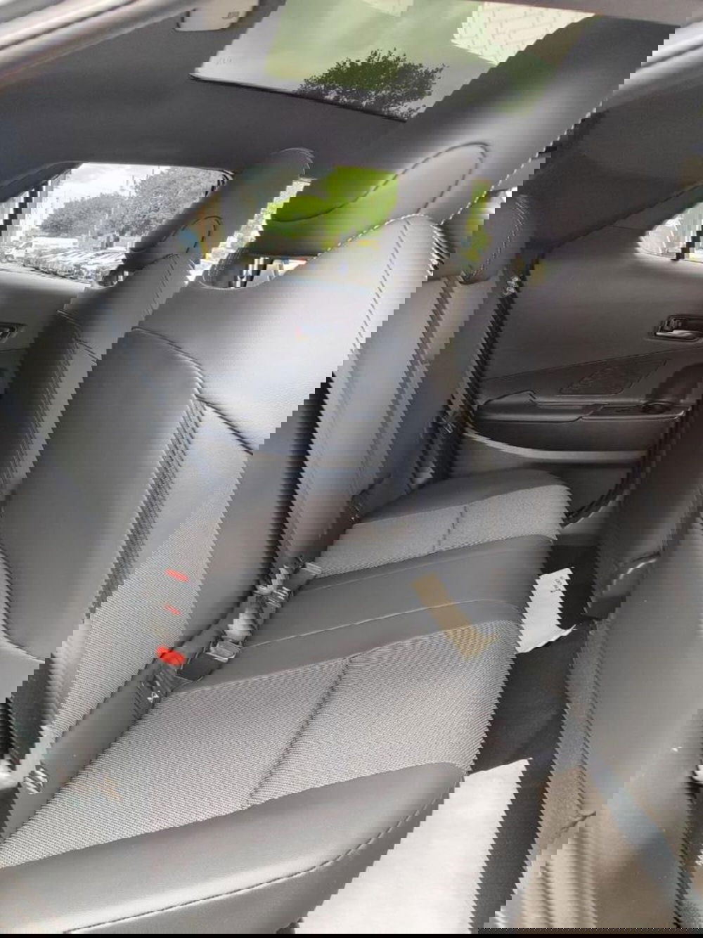 Toyota Toyota C-HR nuova a Perugia (7)