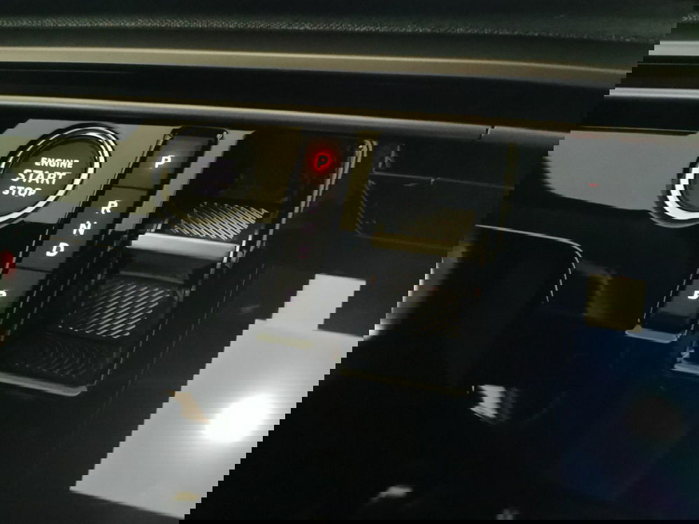 Peugeot 3008 nuova a Taranto (17)