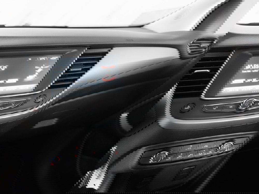 Opel Crossland X usata a Prato (10)