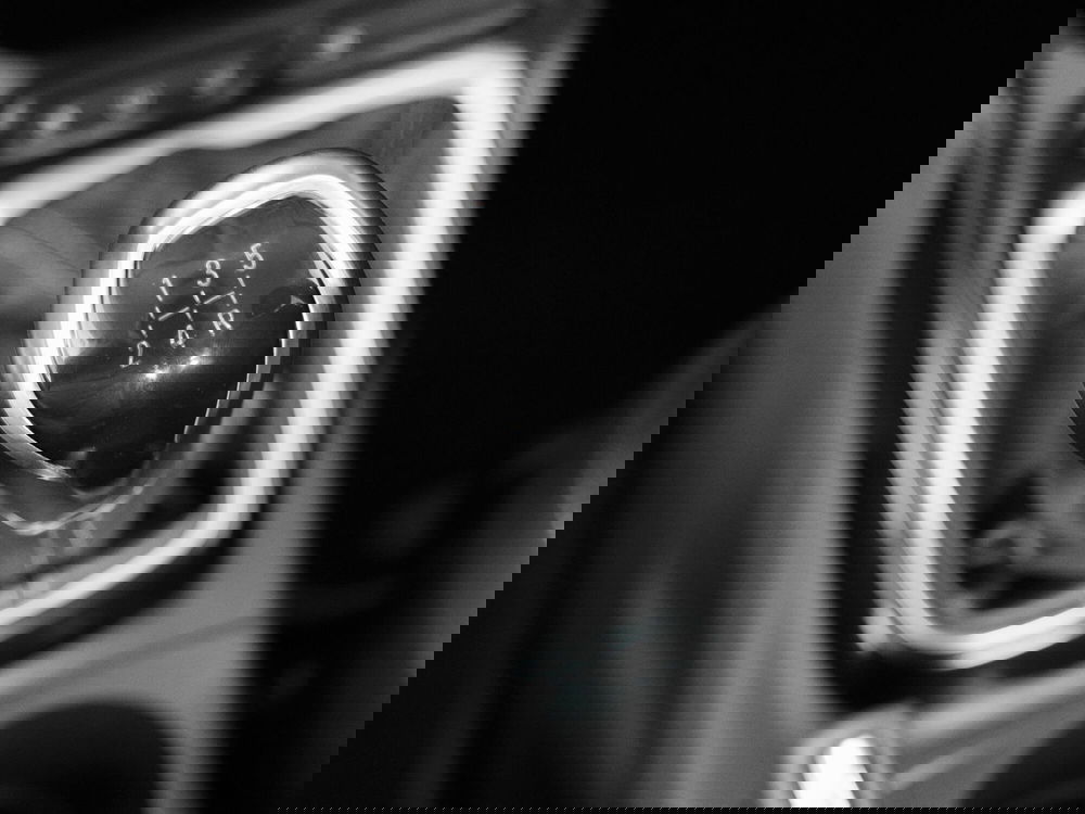 Opel Crossland X usata a Prato (13)