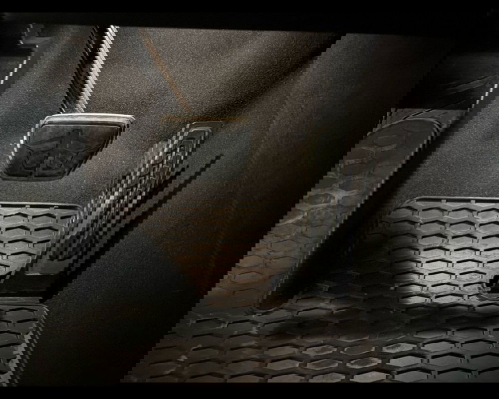 BMW X6 usata a Caserta (20)