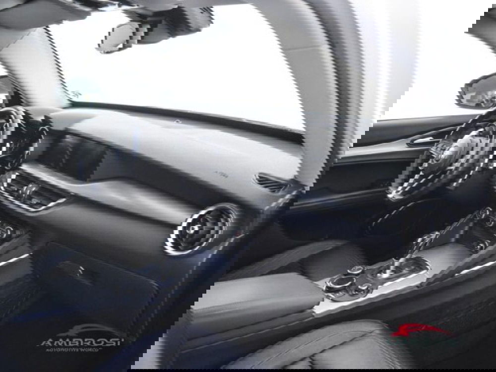 Alfa Romeo Stelvio usata a Perugia (12)