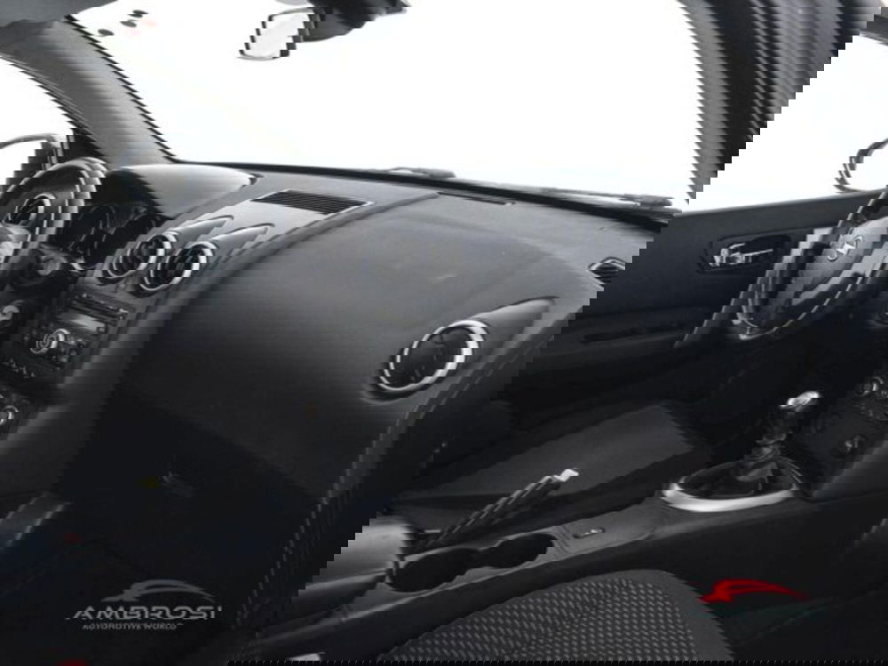 Nissan Qashqai usata a Perugia (12)